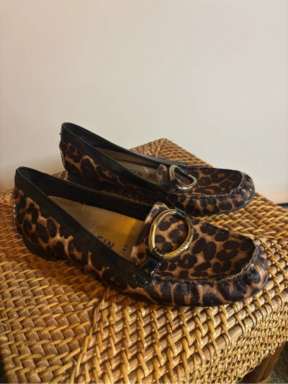 Anne Klein iflex Leopard Print Loafers with Gold Ring, size 9 - Picture 1 of 10